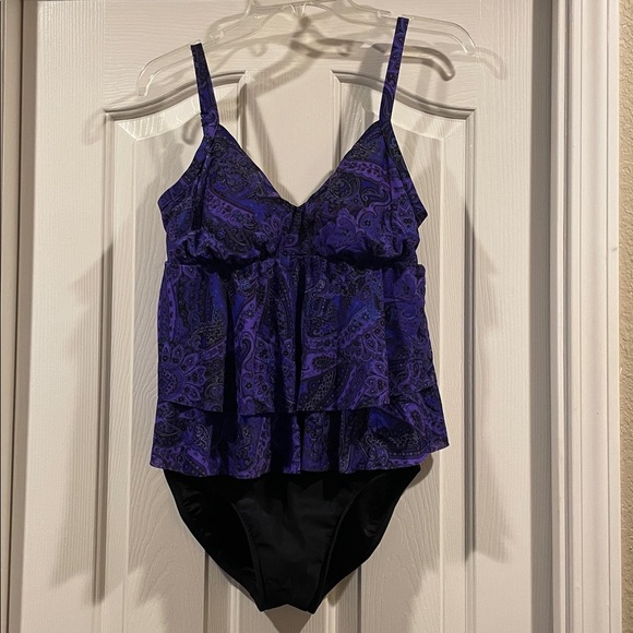 Miraclesuit Purple and Black Paisley Swimsuit excellent condition - Picture 3 of 6